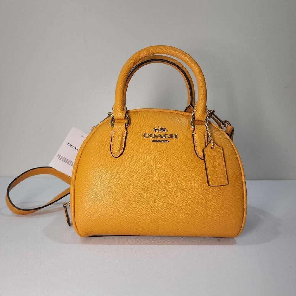 NWT Coach CA202 Sydney Satchel CA202 Mustard Yellow Gold - Picture 1 of 7